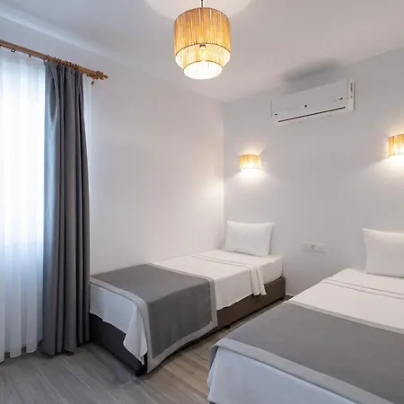 Base Selimiye 马尔马里斯