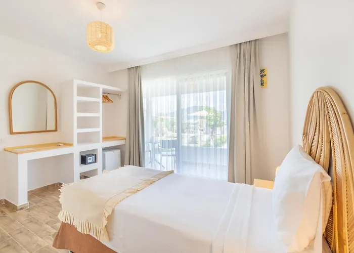 Base Selimiye 5* Marmaris