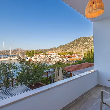 Base Selimiye Szálloda 5*