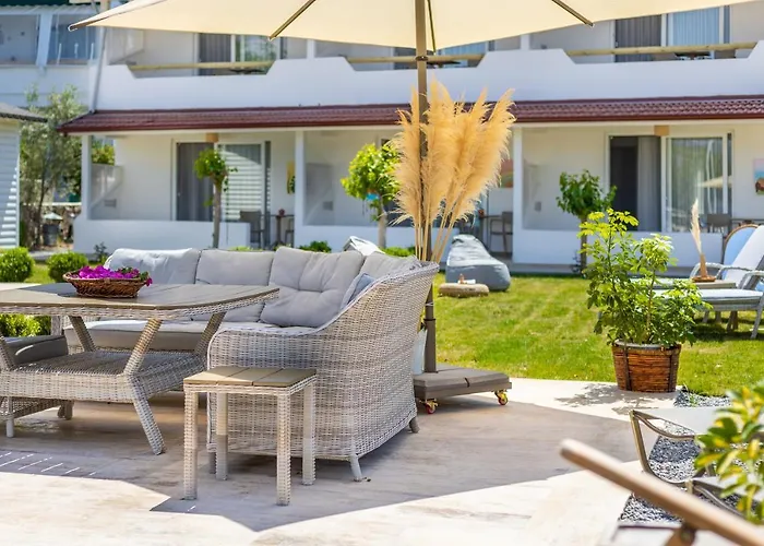 Base Selimiye Μαρμαρίς