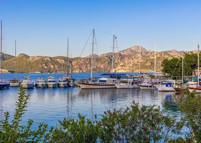 Base Selimiye Μαρμαρίς