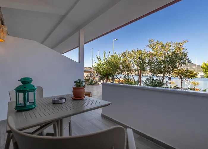 Base Selimiye Ξενοδοχείο *