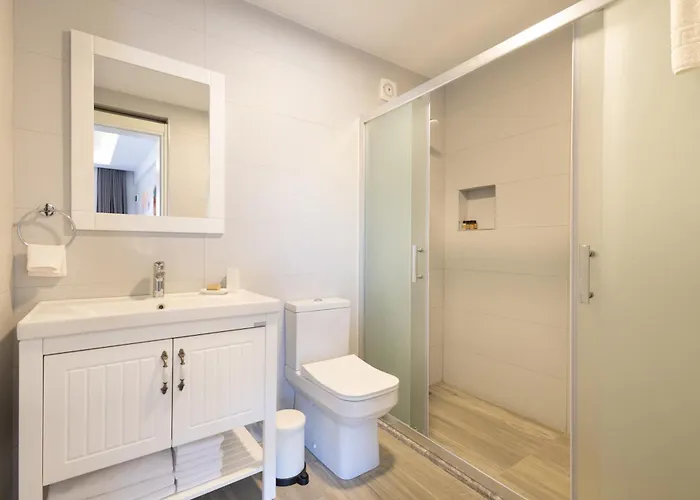 Base Selimiye Μαρμαρίς