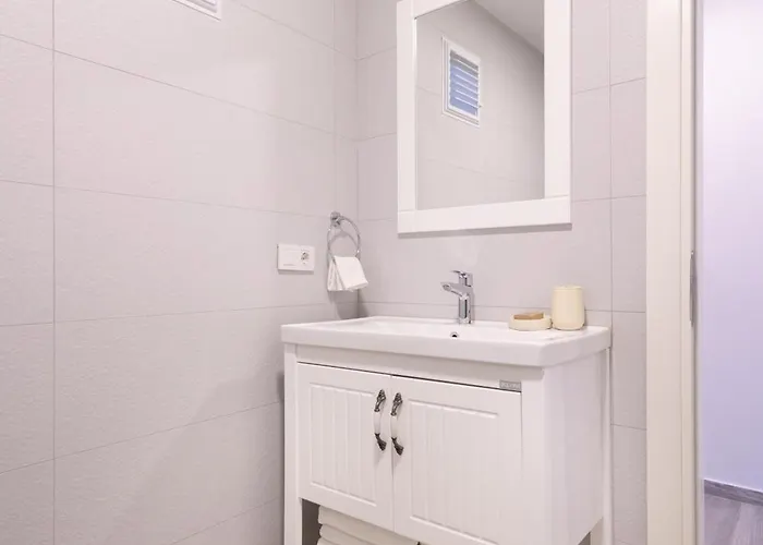 Ξενοδοχείο Base Selimiye