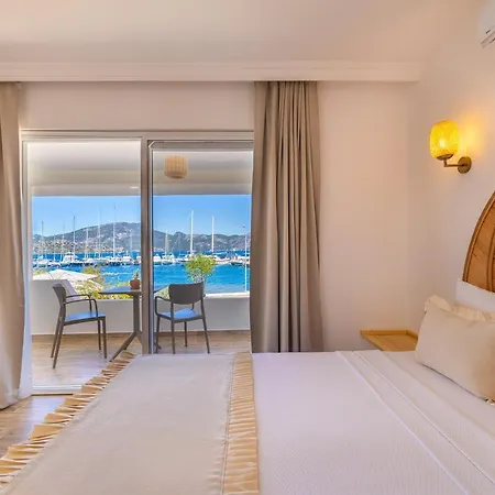 Hotel Base Selimiye *