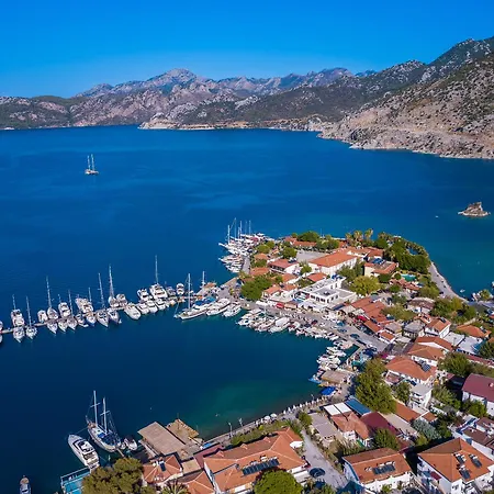 Hotel Base Selimiye *