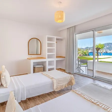 מלון Base Selimiye 5*