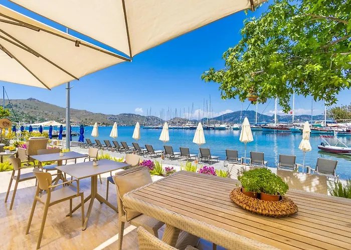 Base Selimiye Hotel *