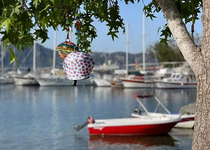 Hotel Base Selimiye *